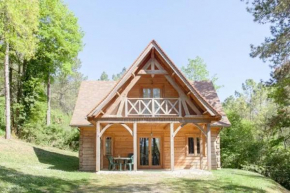 Chalet confortable à Sarlat-la-Canéda avec piscine